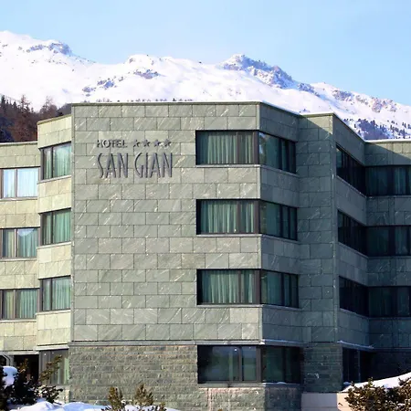 Готель San Gian 4*
